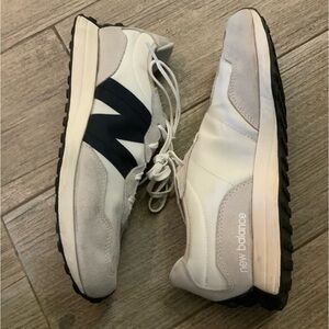 NEW BALANCE 327 sneakers